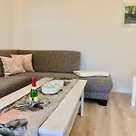 Zollhaus 26