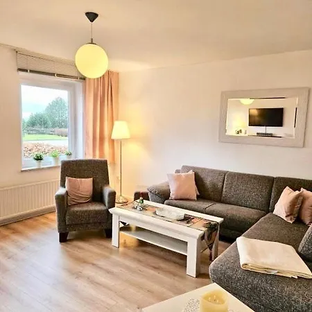 Zollhaus 26 *