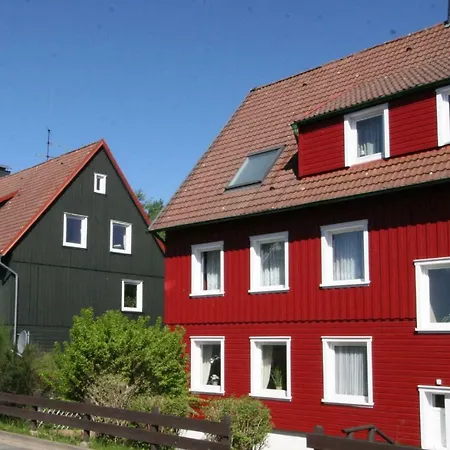 Zollhaus 26 *