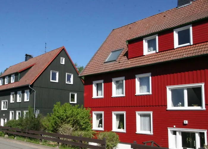 Zollhaus 26 *